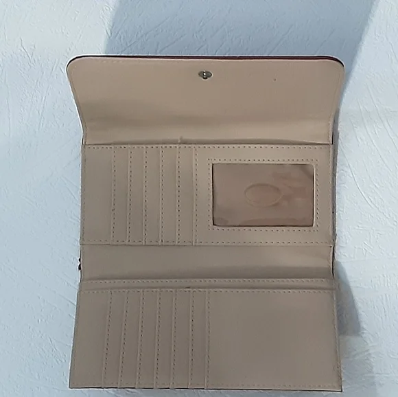 Guess Wallet - Picture 4 of 5